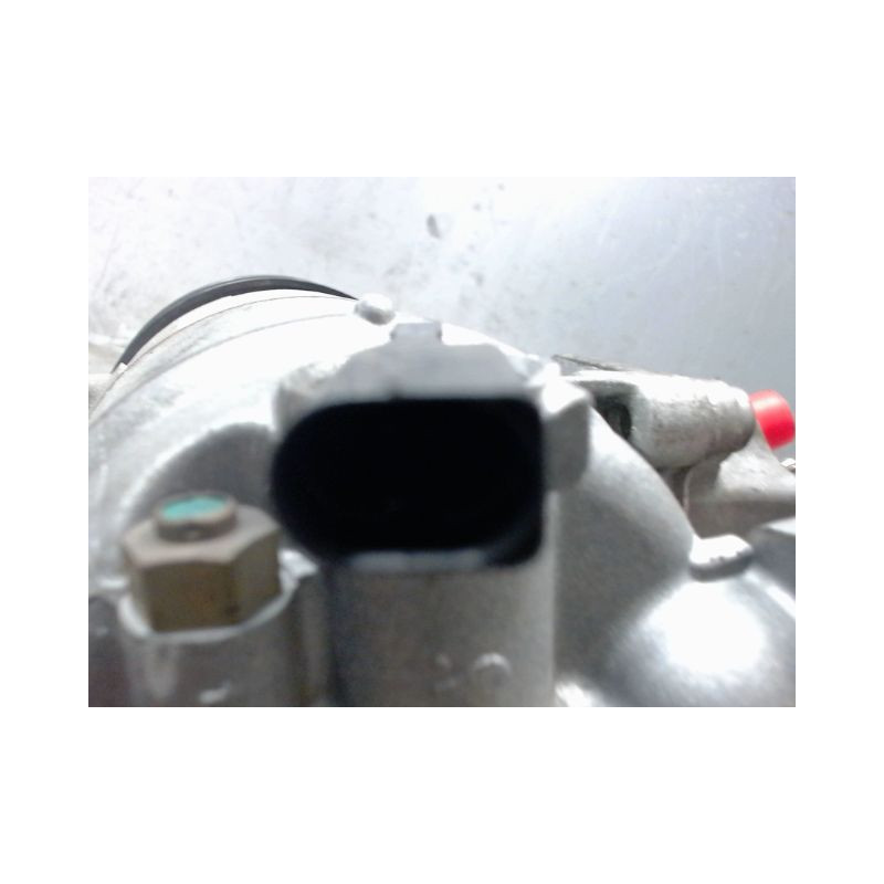 COMPRESSEUR AIR CONDITIONNE VOLKSWAGEN POLO