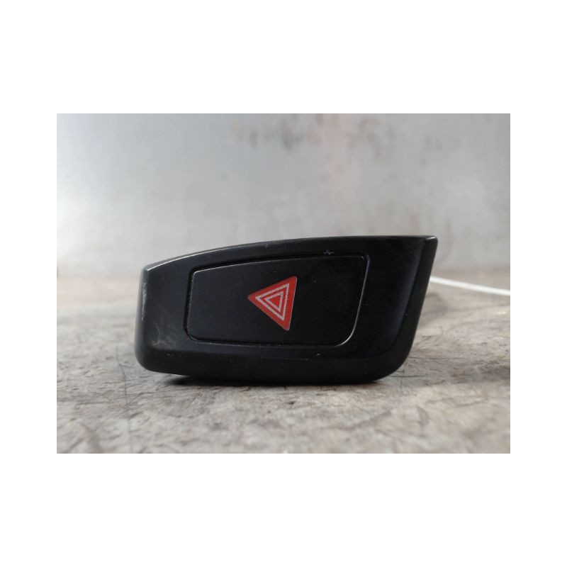 BOUTON DE WARNING AUDI A5 SPORTBACK 09-