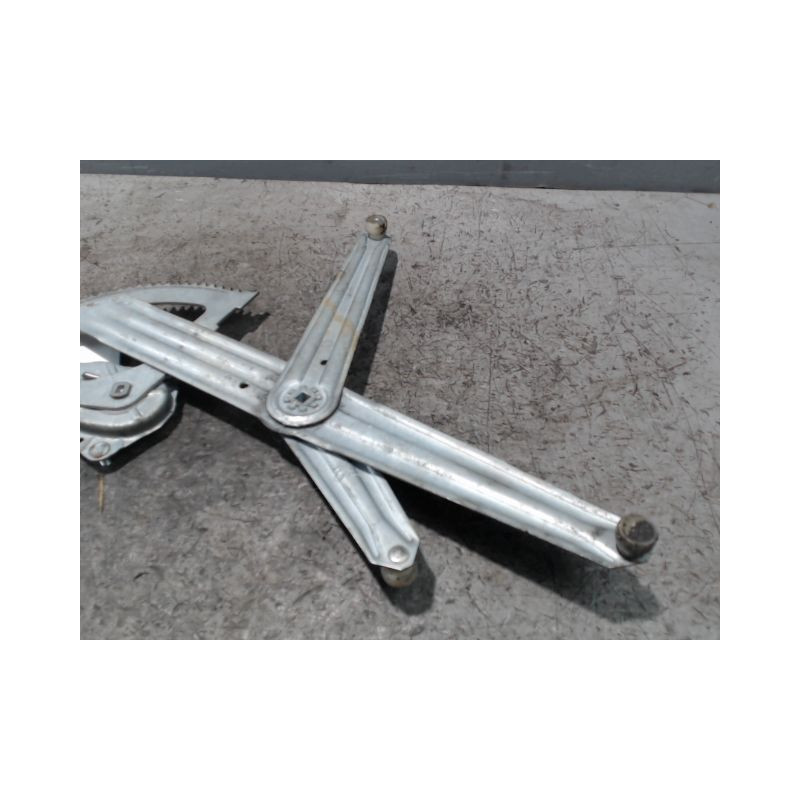 MECANISME+MOTEUR LEVE-GLACE AVANT DROIT PEUGEOT 205 87-98