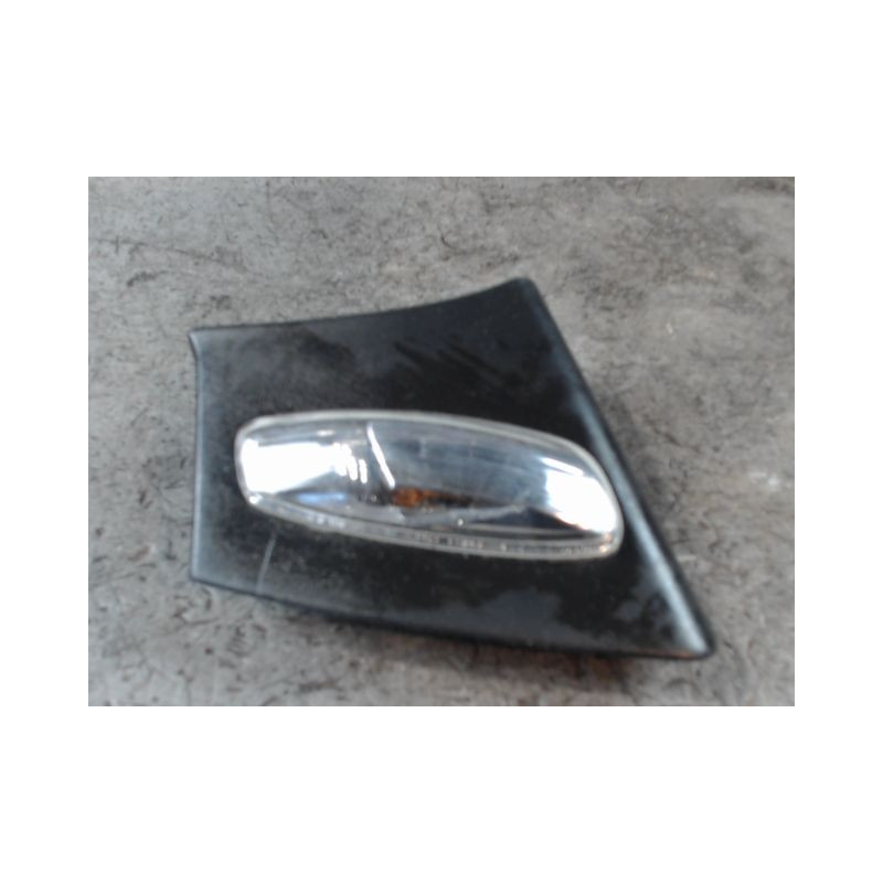 REPETITEUR RETROVISEUR DROIT PEUGEOT 207 2011-