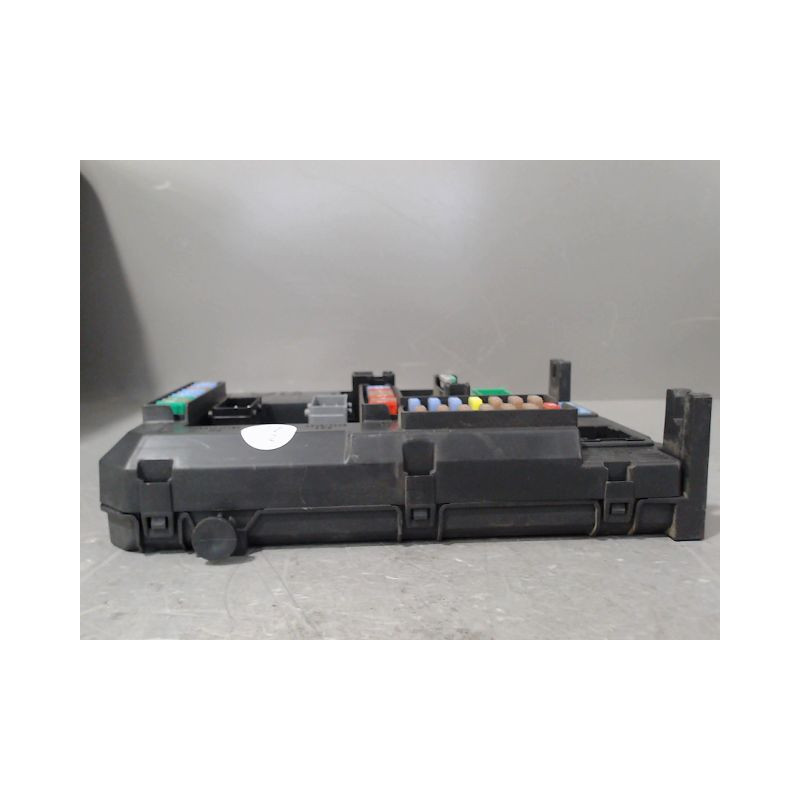 BOITIER GESTION HABITACLE PEUGEOT 2008