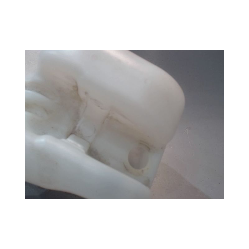 RESERVOIR LAVE-GLACE AVANT PEUGEOT 207
