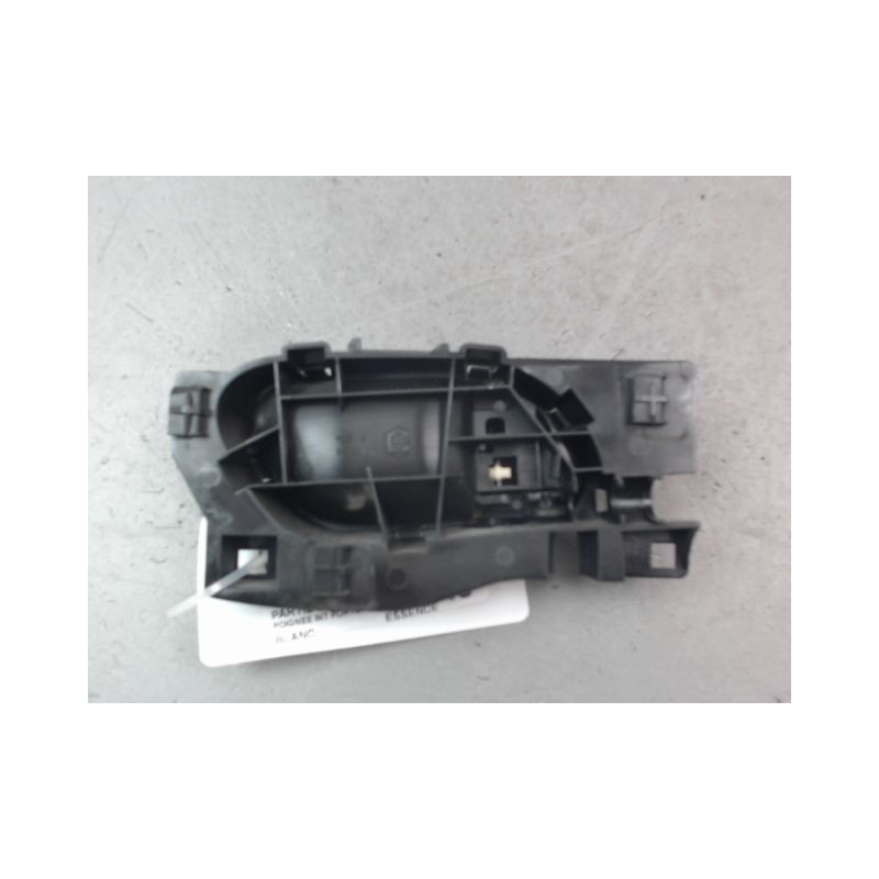 POIGNEE INTERIEURE PORTE ARRIERE GAUCHE PEUGEOT 208 Phase 1 2012-...