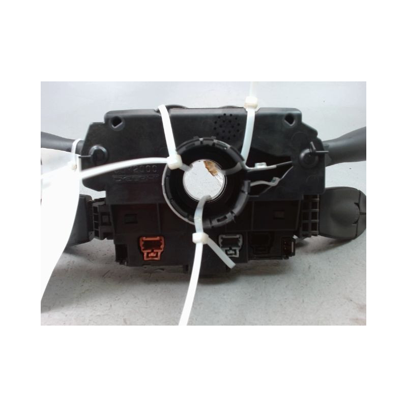 BLOC COMMODOS PEUGEOT 206 + 2009-2013