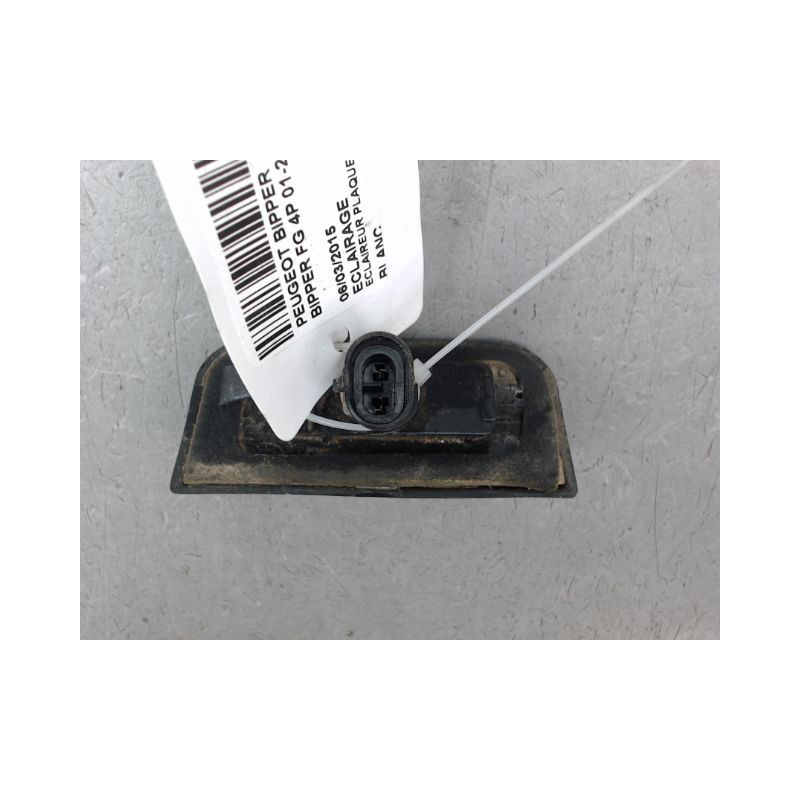 ECLAIREUR PLAQUE DE POLICE DROIT PEUGEOT BIPPER FG 2008-...