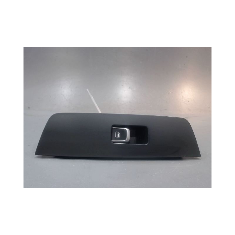 COMMANDE LEVE-GLACE PORTE AVD AUDI A1