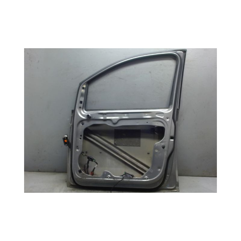 PORTE AVANT DROIT VOLKSWAGEN TOURAN