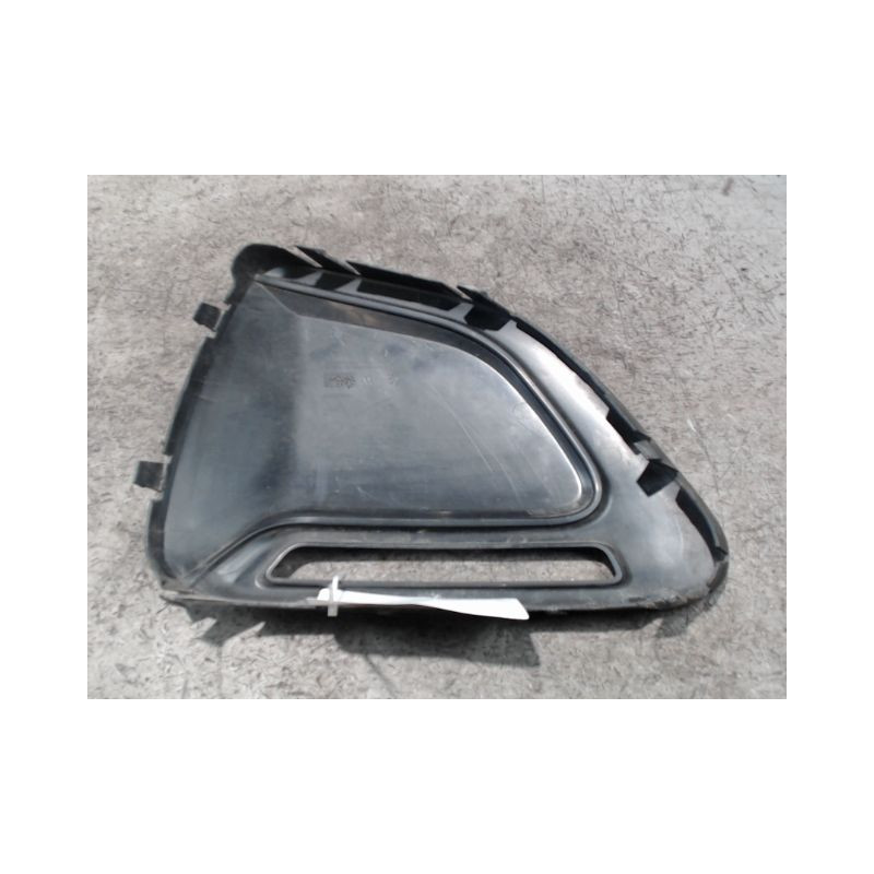 OBTURATEUR PHARE ADDITIONNEL PARE-CHOC AVG PEUGEOT 108
