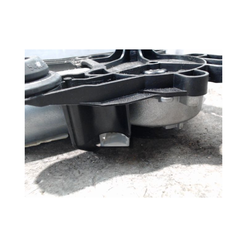 MOTEUR ESSUIE-GLACE ARRIERE PEUGEOT 308 2011-