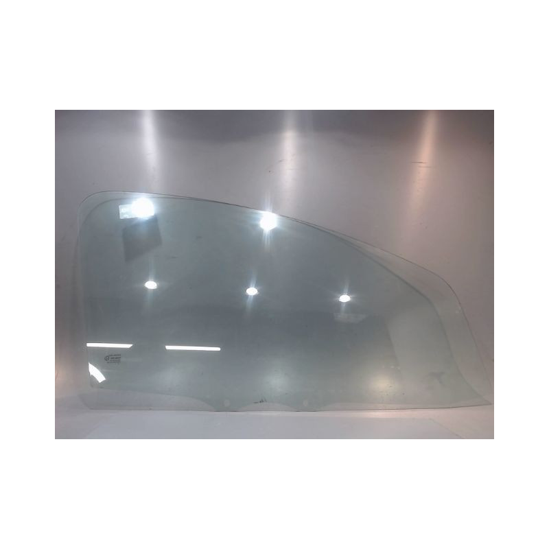 GLACE PORTE AVD PEUGEOT 107