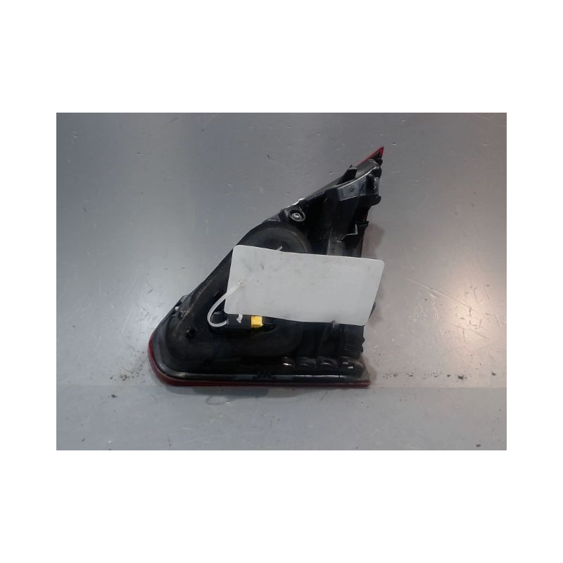 FEU ARRIERE INTERIEUR GAUCHE PEUGEOT 2008