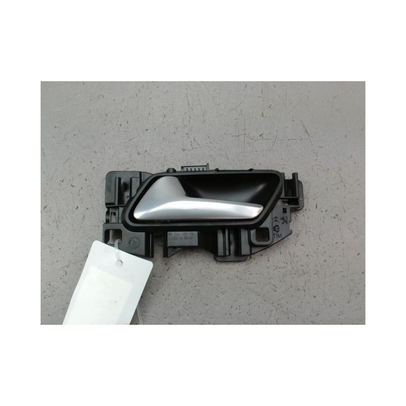 POIGNEE INTERIEURE PORTE AVANT GAUCHE PEUGEOT 308 2009-