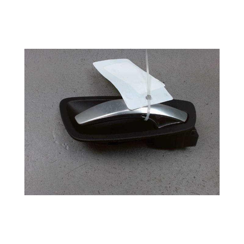 POIGNEE INTERIEURE PORTE AVANT DROIT BMW SERIE 1 I (E81) 2007-2011