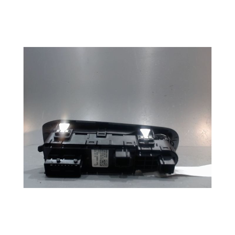 COMMANDE LEVE-GLACE PORTE AVG PEUGEOT 308