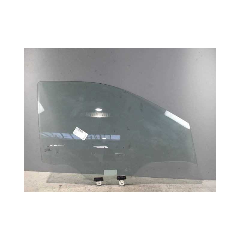 GLACE PORTE AVD NISSAN NP300