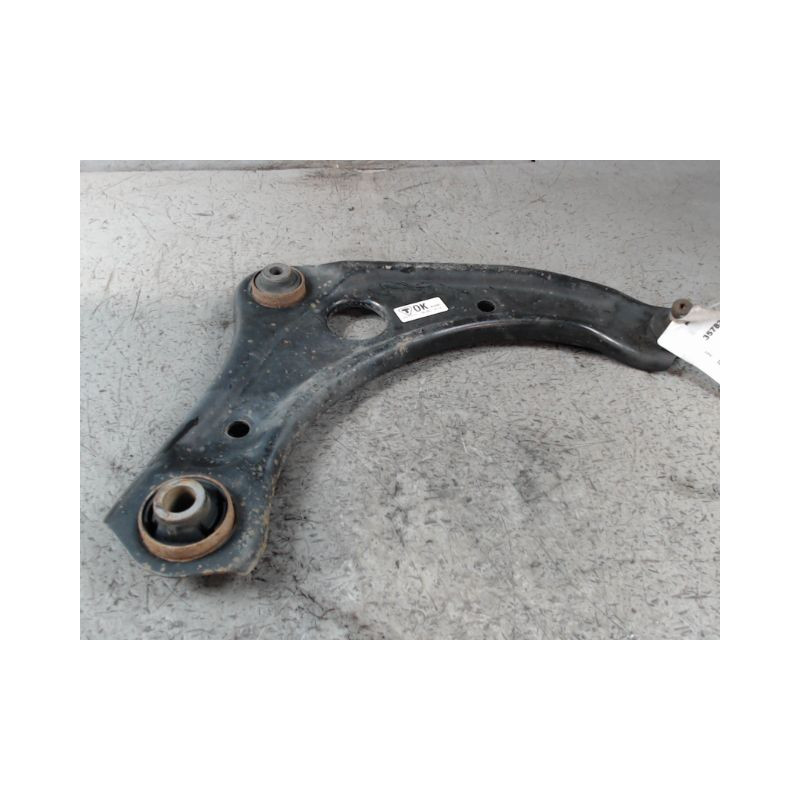 TRIANGLE INFERIEUR AVANT DROIT NISSAN NOTE
