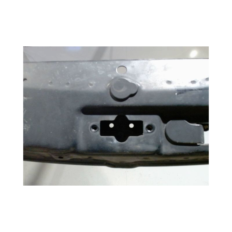 TRAVERSE SUPERIEURE ARMATURE AVANT SSANGYONG REXTON