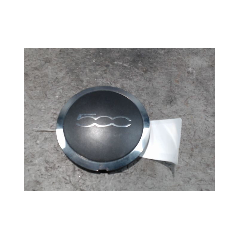 ENJOLIVEUR DE ROUE FIAT 500 2007-
