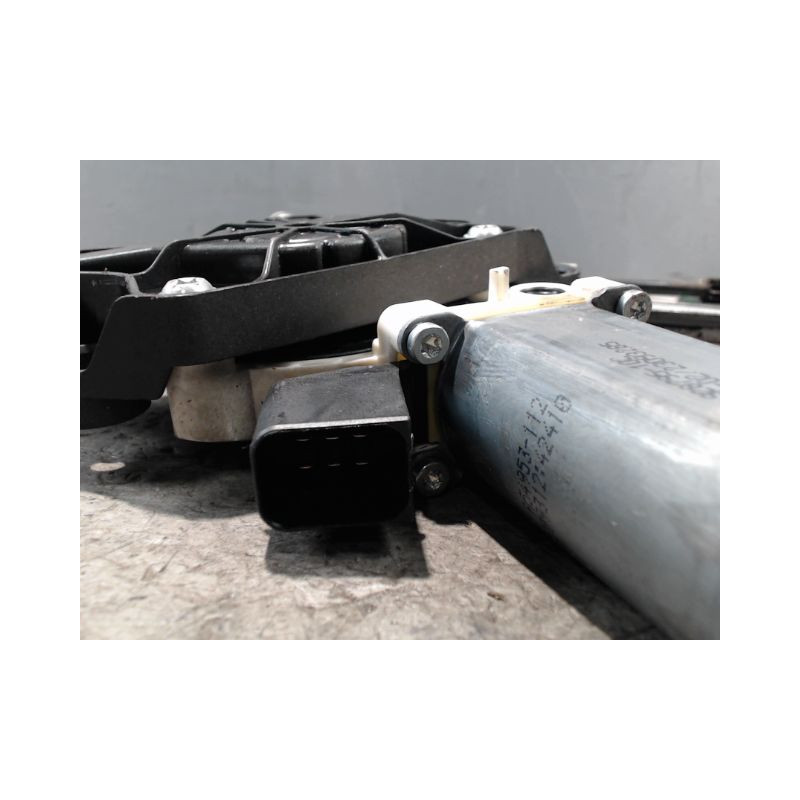 MECANISME+MOTEUR LEVE-GLACE AVANT GAUCHE MERCEDES VITO FOURGON LONG 2003-