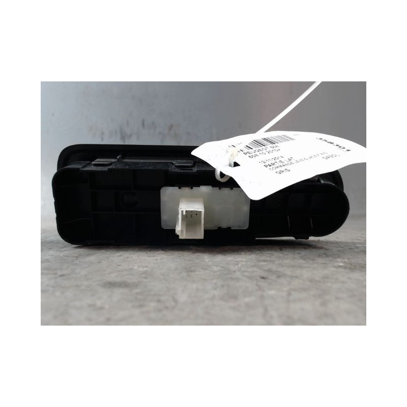 COMMANDE LEVE-GLACE PORTE AVD PEUGEOT 508 2010-