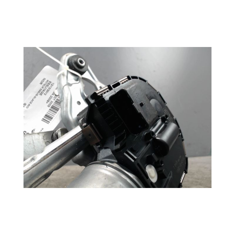 MOTEUR ESSUIE-GLACE AVD PEUGEOT 3008 2009-