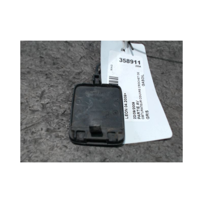 OBTURATEUR COUVRE CROCHET DE BOUCLIER AV SEAT LEON 2009-