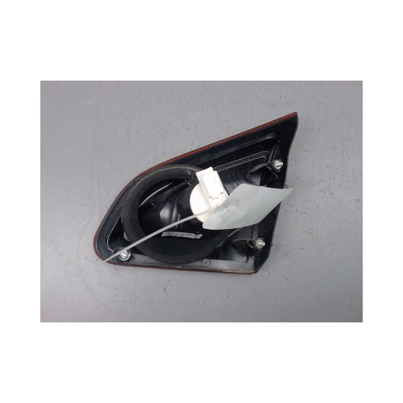 FEU ARRIERE INTERIEUR GAUCHE NISSAN QASHQAI BREAK I Phase 1 2007-2010