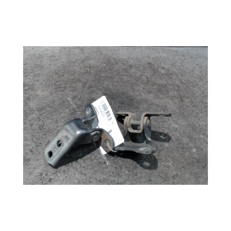 CHARNIÈRE PORTE AVD TOYOTA VERSO 2010-