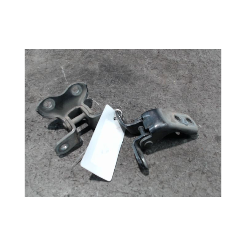 CHARNIÈRE PORTE AVG TOYOTA VERSO 2010-