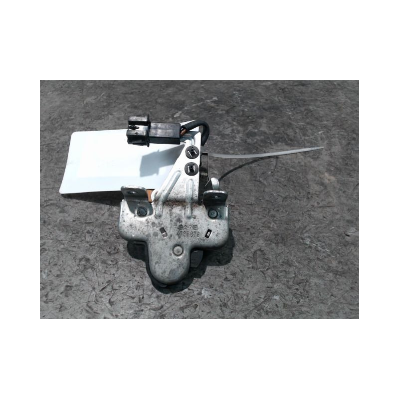 SERRURE COFFRE ARRIERE SAAB 9-5 -2001
