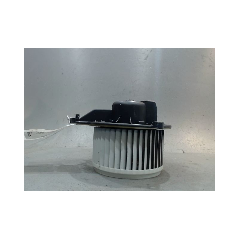 MOTEUR VENTILATEUR CHAUFFAGE IVECO 35S18