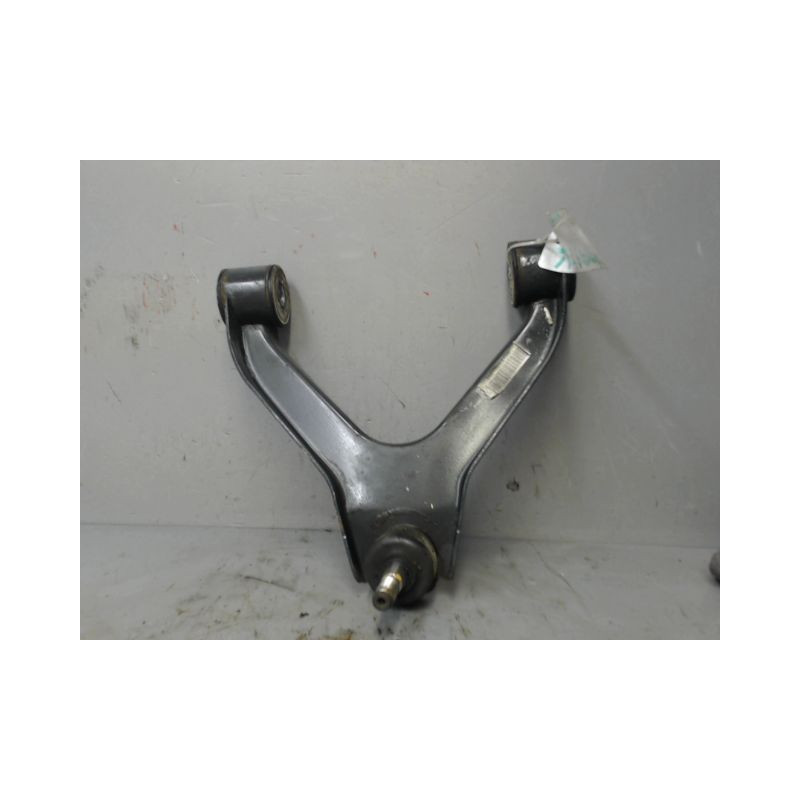 TRIANGLE INFERIEUR AVANT DROIT IVECO 35S18