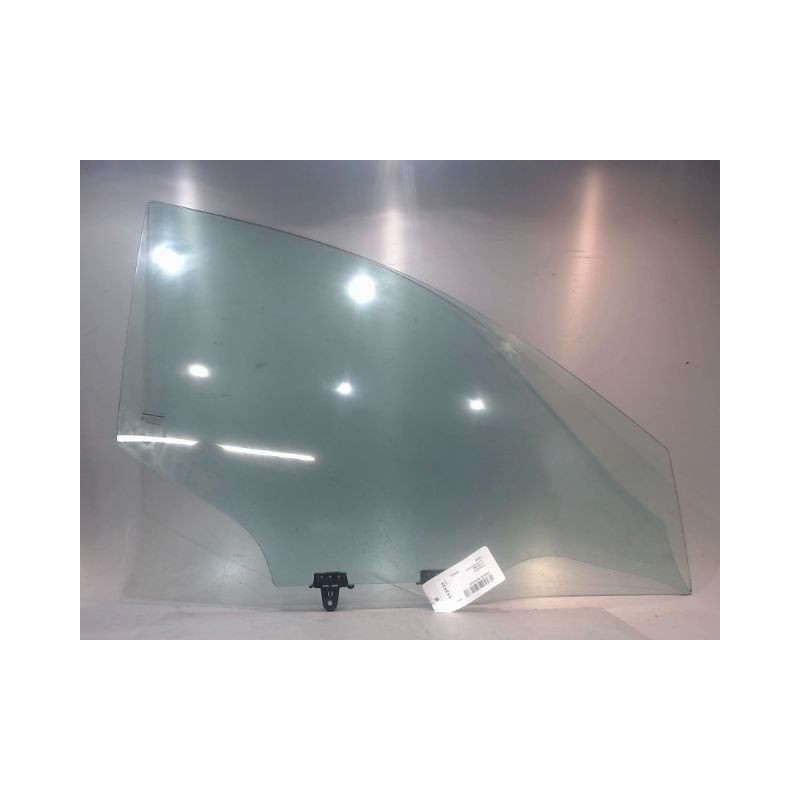GLACE PORTE AVD NISSAN QASHQAI