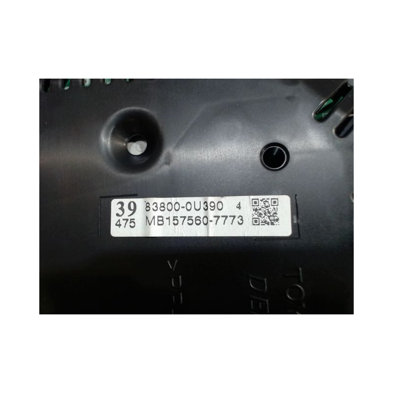 BLOC COMPTEURS TOYOTA YARIS