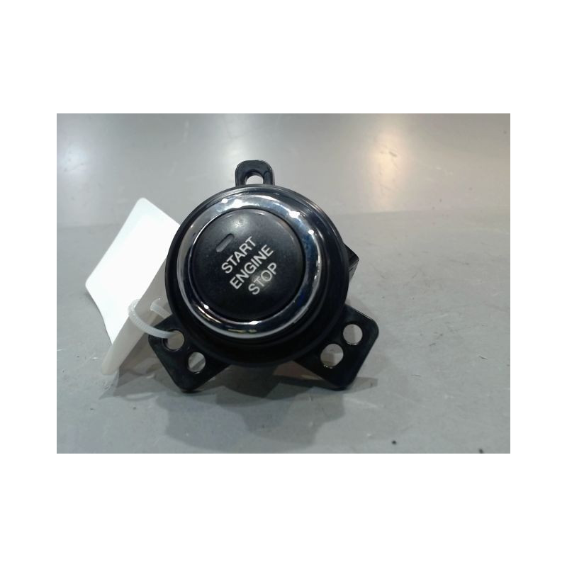 BOUTON DE DEMARRAGE SSANGYONG TIVOLI