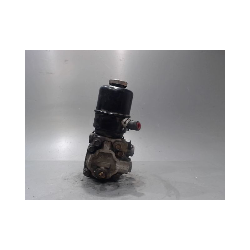 POMPE DIRECTION ASSISTEE MITSUBISHI PAJERO