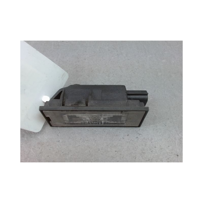 ECLAIREUR PLAQUE DE POLICE GAUCHE RENAULT TWINGO III 2014-...
