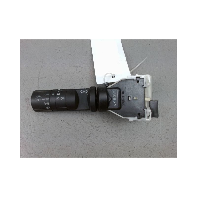 COMMANDE ECLAIRAGE NISSAN QASHQAI +2 I Phase 2 LONG 2010-2014