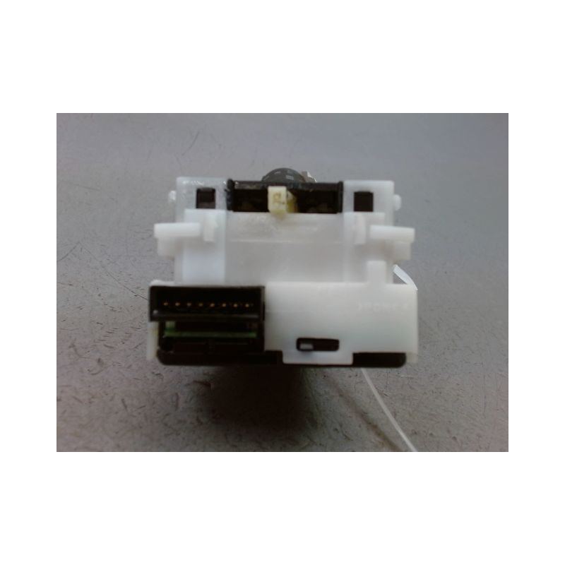 COMMANDE ECLAIRAGE NISSAN QASHQAI +2 I Phase 2 LONG 2010-2014