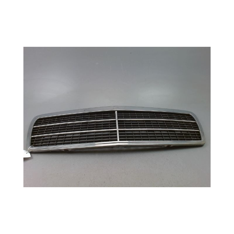 CALANDRE MERCEDES CLASSE E BERL. II Phase 1 (210) 1995-1999