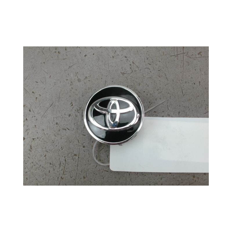ENJOLIVEUR DE ROUE TOYOTA YARIS 2005-