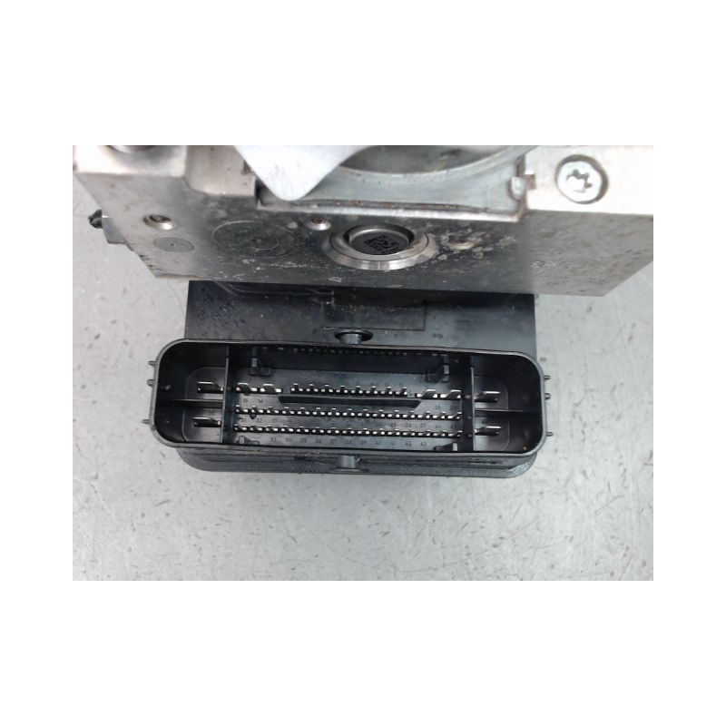 UNITE HYDRAULIQUE ABS VOLKSWAGEN GOLF