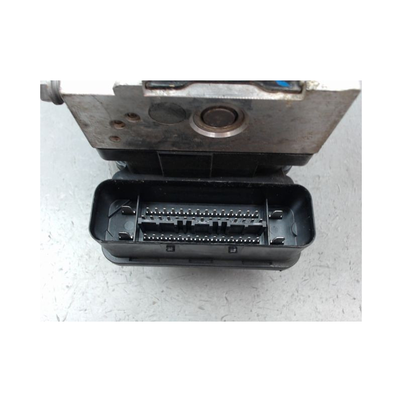 UNITE HYDRAULIQUE ABS VOLKSWAGEN CADDY COMBI 2004-