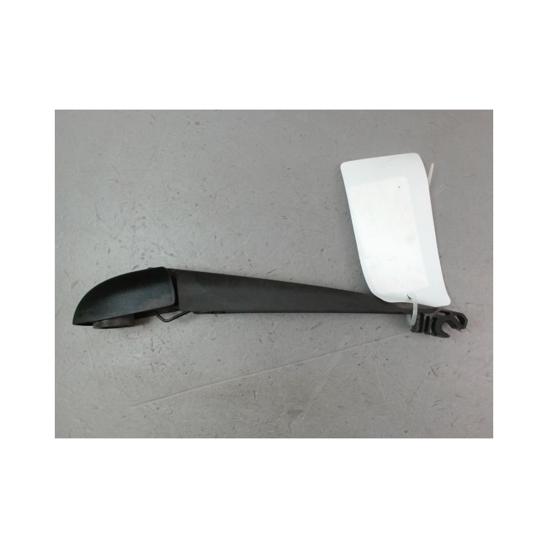 BRAS ESSUIE-GLACE ARRIERE SUZUKI BALENO -98