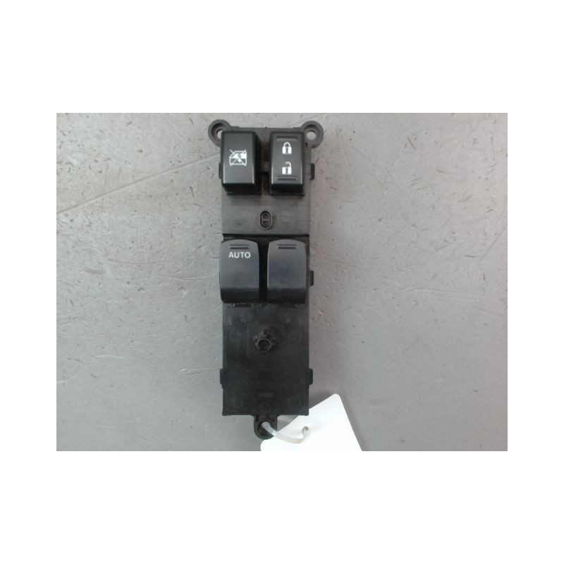 COMMANDE LEVE-GLACE PORTE AVG SUZUKI BALENO -98