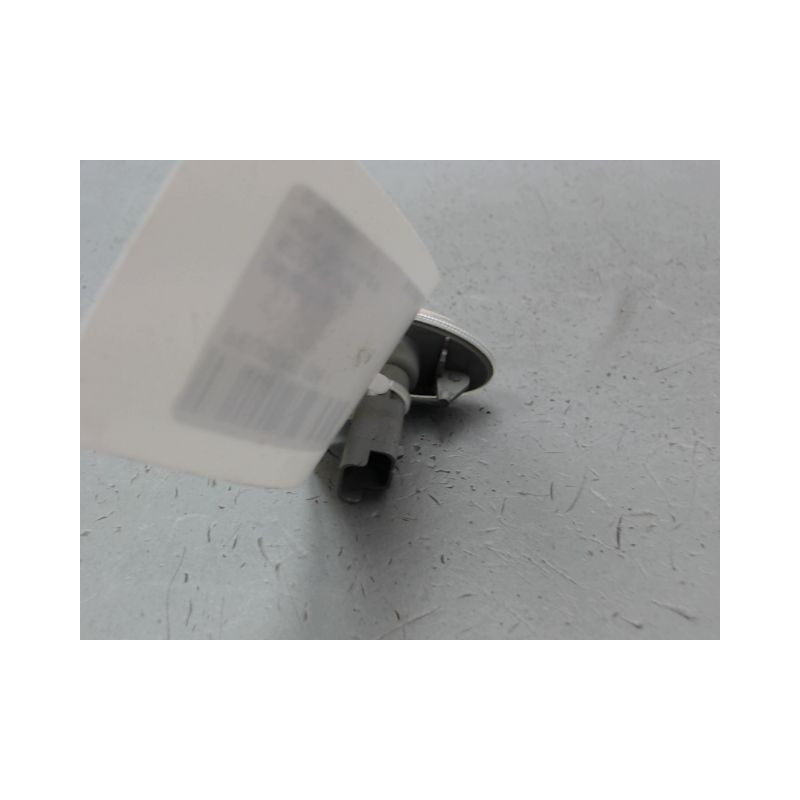 REPETITEUR AILE GAUCHE PEUGEOT 108