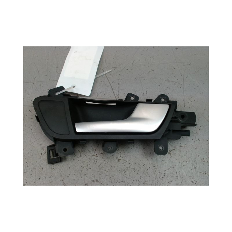 POIGNEE INTERIEURE PORTE ARRIERE DROIT AUDI A4 BERL. III Phase 1 2008-2011