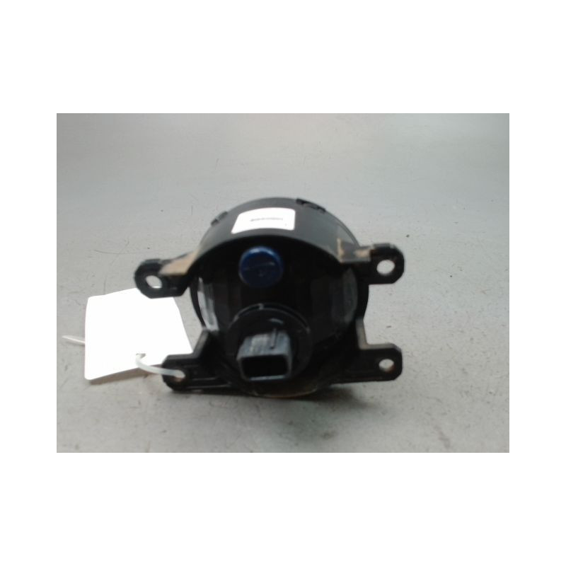 PHARE ANTIBROUILLARD AVANT DROIT MITSUBISHI SPACESTAR