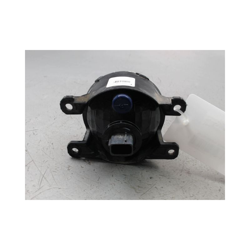PHARE ANTIBROUILLARD AVANT GAUCHE MITSUBISHI SPACESTAR