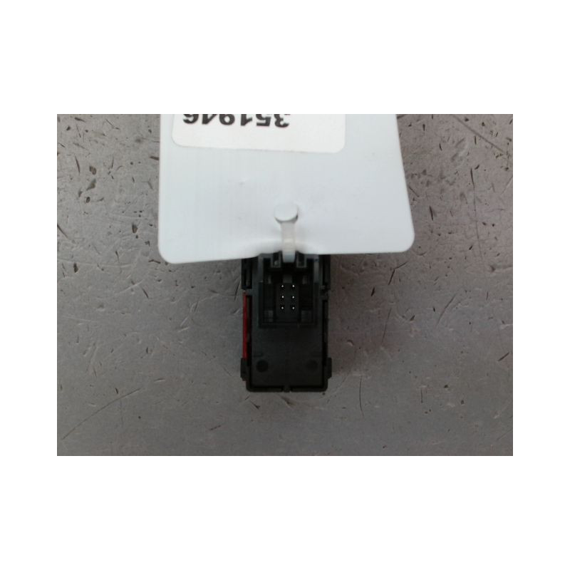 BOUTON DE WARNING SKODA RAPID